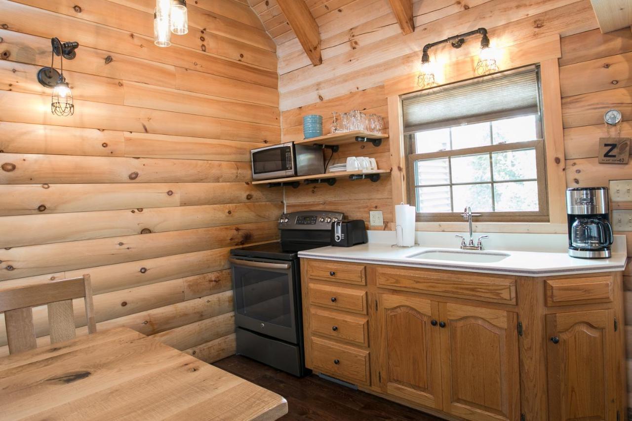 Hummingbird Haven Cabin By Amish Country Lodging برلين المظهر الخارجي الصورة